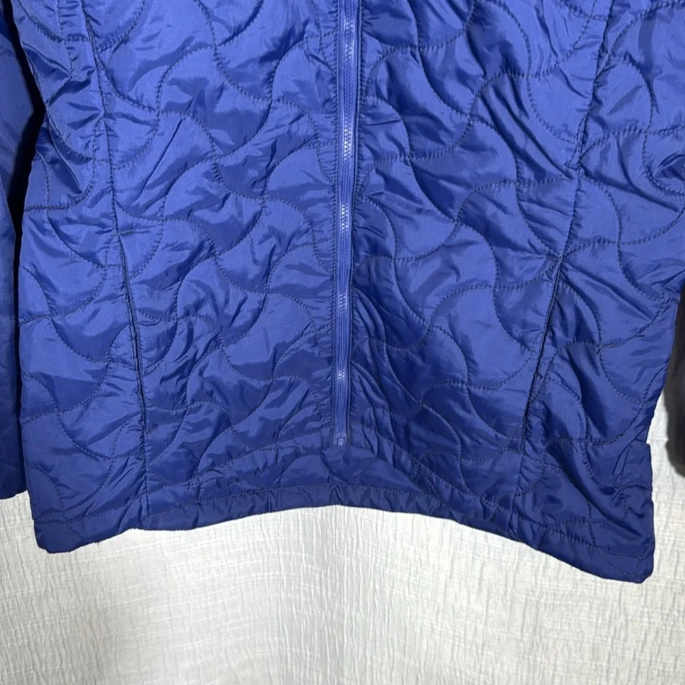 Helly Hansen PrimaLoft Quilted Jacket Size Large | Lightweight Warm Outdoor Coat